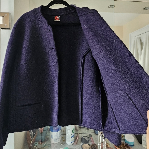 Giesswein Vintage Boiled Wool Women's NavyJacket - Picture 9 of 10